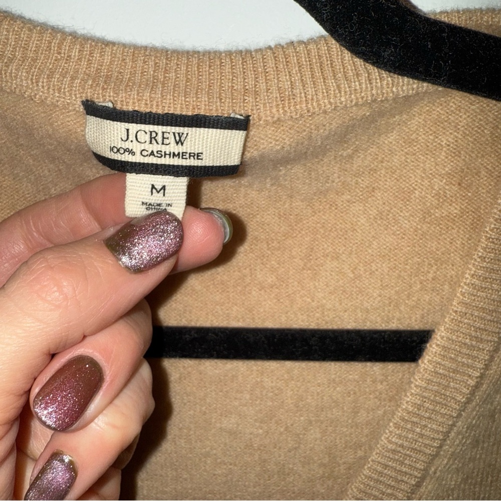J. Crew 100% Cashmere Relaxed V-Neck Sweater Almond - Picture 5 of 9